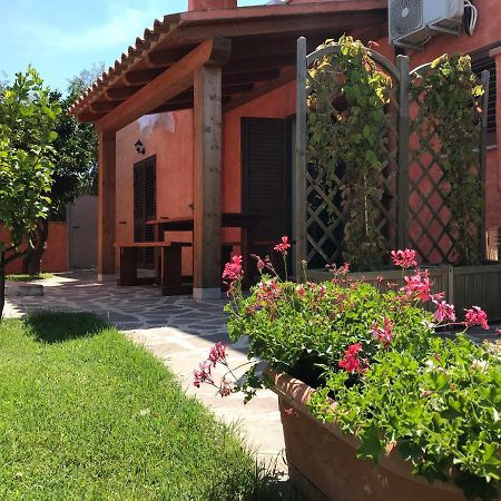 B&B Da Tizy San Teodoro  Exterior photo