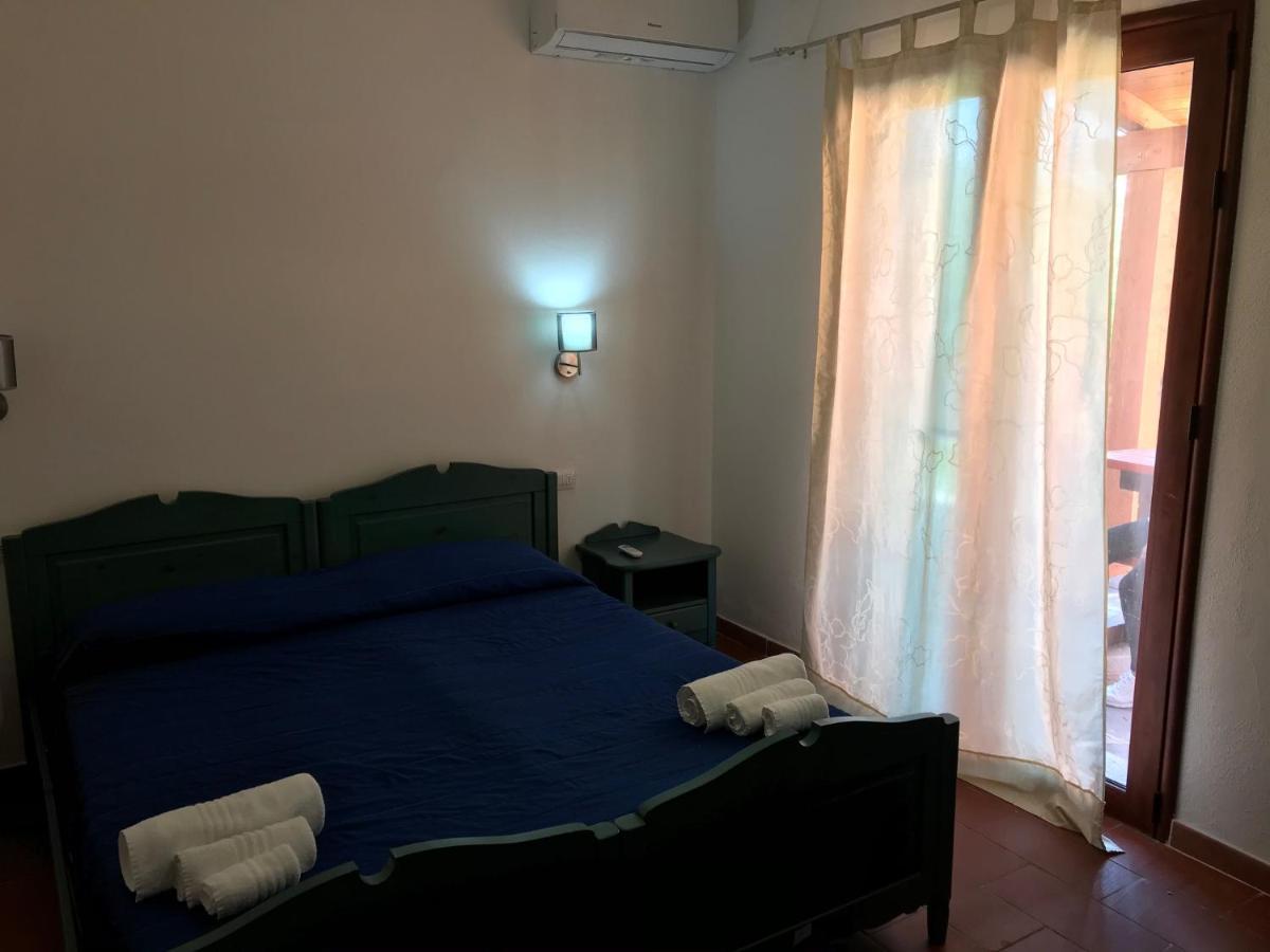 B&B Da Tizy San Teodoro  Exterior photo