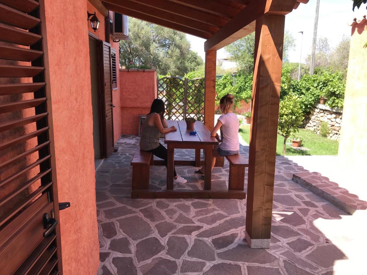 B&B Da Tizy San Teodoro  Exterior photo