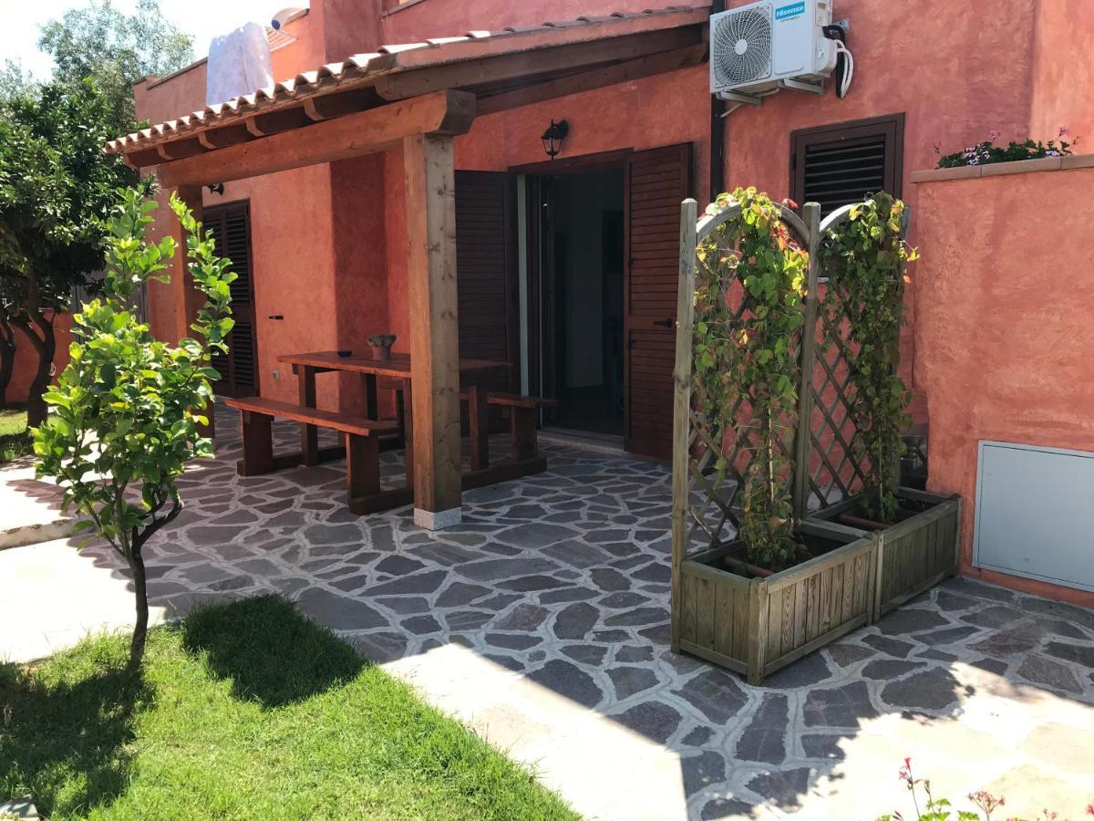 B&B Da Tizy San Teodoro  Exterior photo