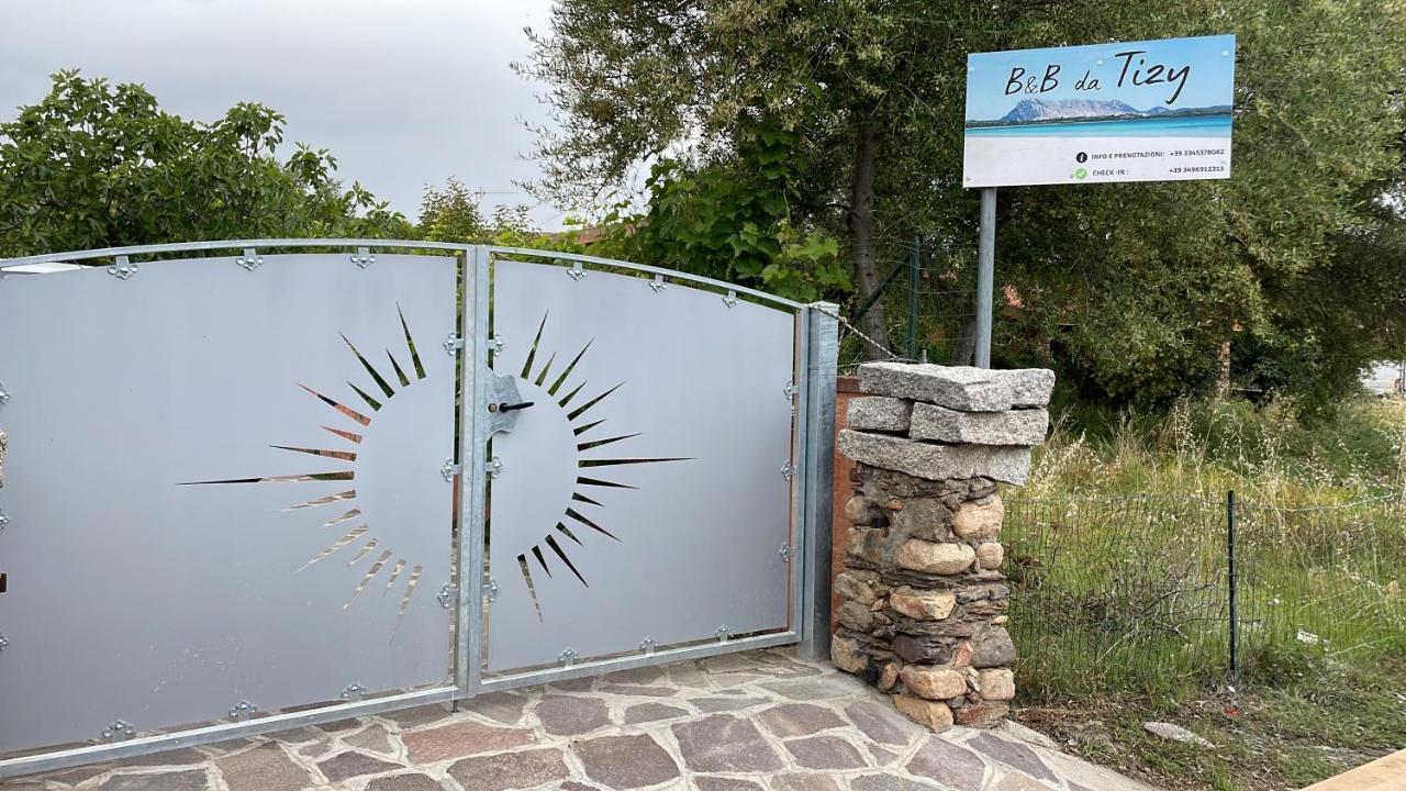 B&B Da Tizy San Teodoro  Exterior photo