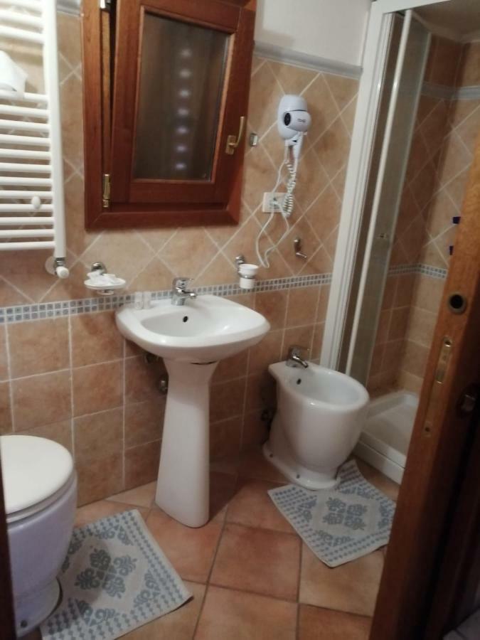 B&B Da Tizy San Teodoro  Exterior photo